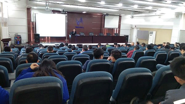 2012年泰富西瑪電機(jī)配套設(shè)計(jì)與技術(shù)交流會(huì)。